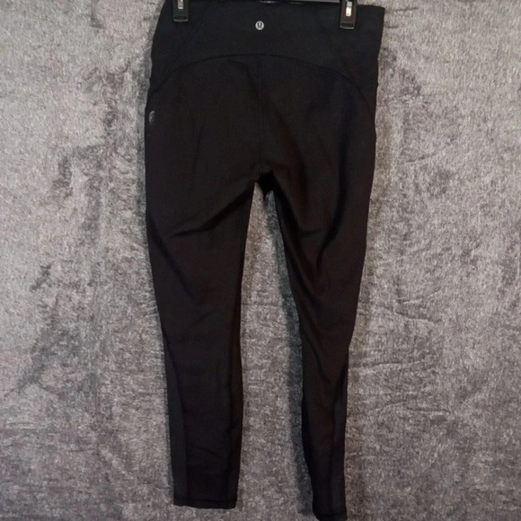 Lululemon train times 7/8 leggings size10 women(flawed) - Picture 3 of 8